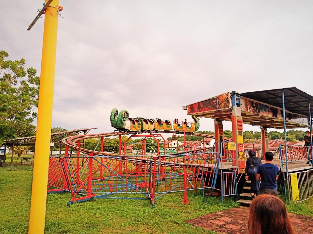 By Lg Water Themepark Suites Melaka By Ggm Екстер'єр фото