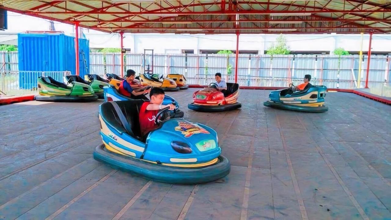 By Lg Water Themepark Suites Melaka By Ggm Екстер'єр фото