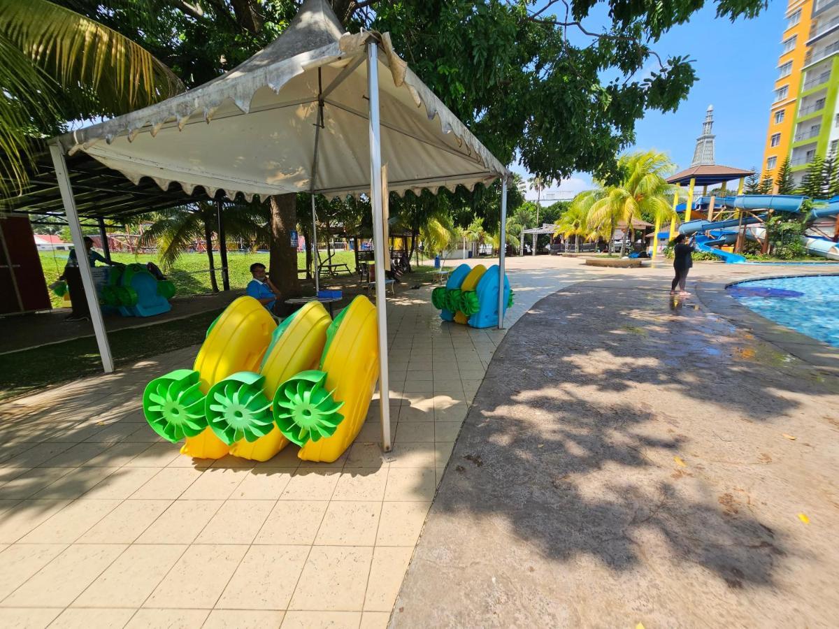 By Lg Water Themepark Suites Melaka By Ggm Екстер'єр фото